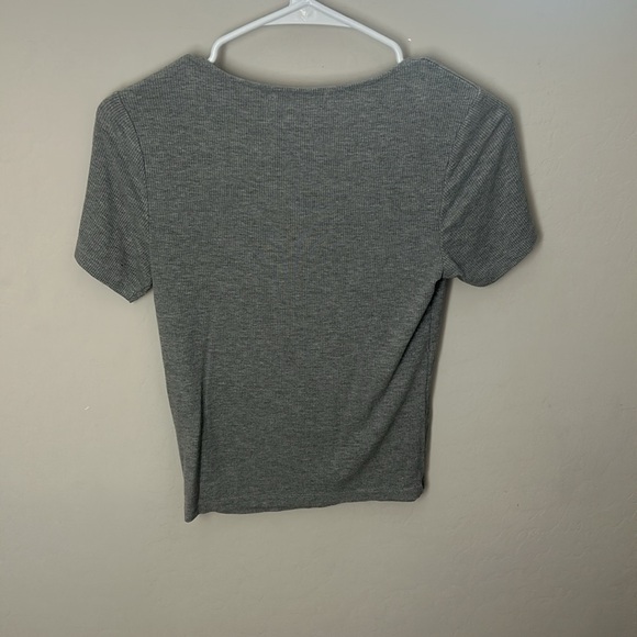 Simple Grey Crop Top - Picture 2 of 2